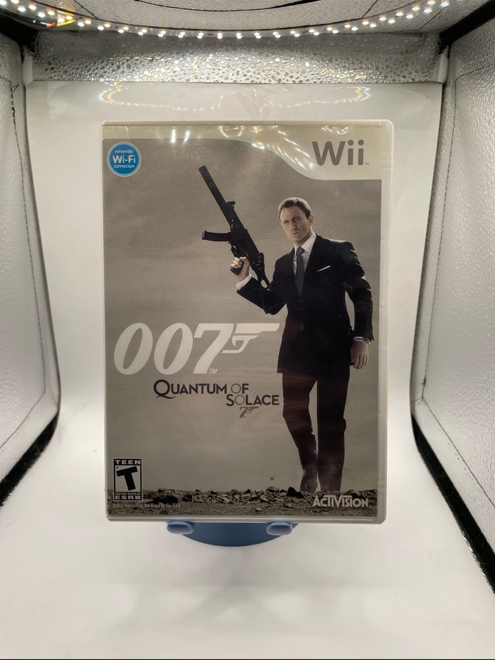 Nintendo Wii 007: Quantum of Solace – White and Gray Cover